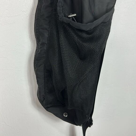 Lululemon Athletica Black Lightweight Golf Bag - Picture 3 of 9